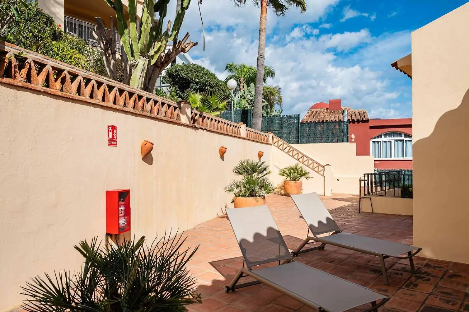 Family & Beach Apartments Mijas Costa & Fuengirola By Alfresco Stays El Faro 0*,  Spain