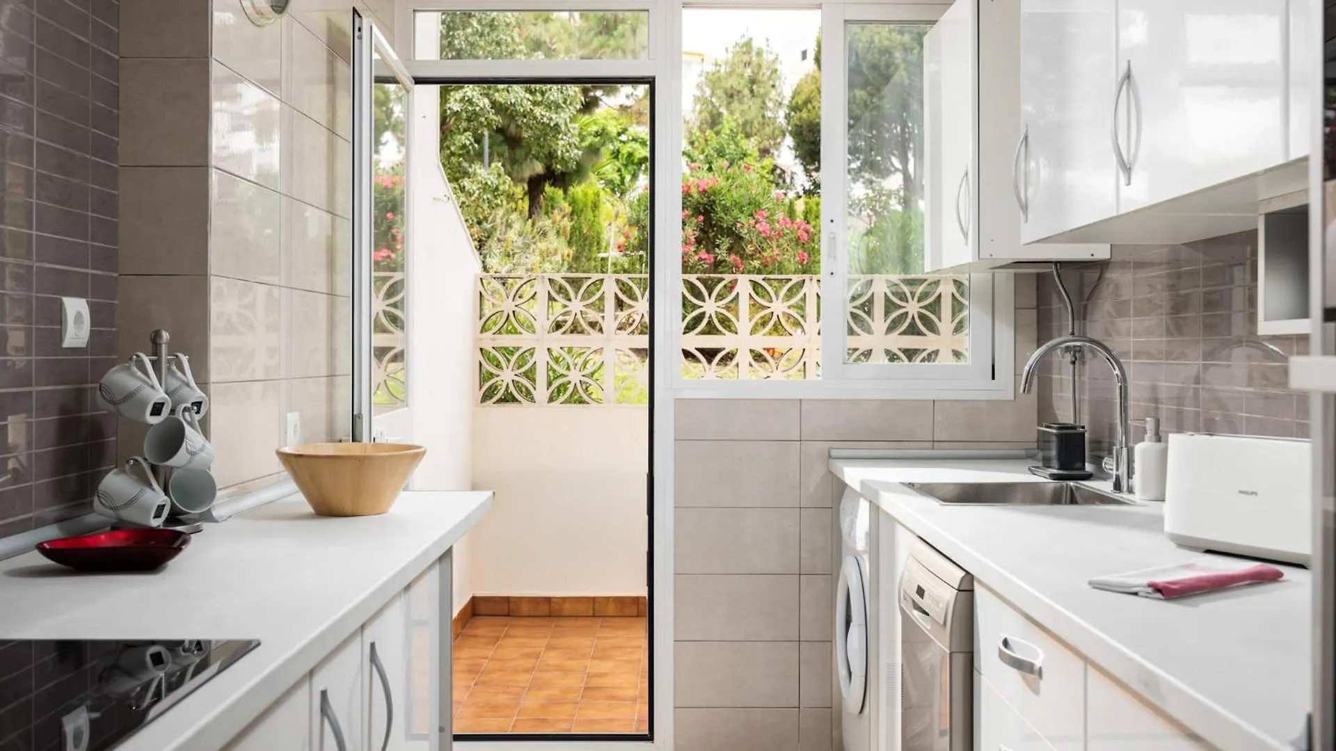 Family & Beach Apartments Mijas Costa & Fuengirola By Alfresco Stays El Faro