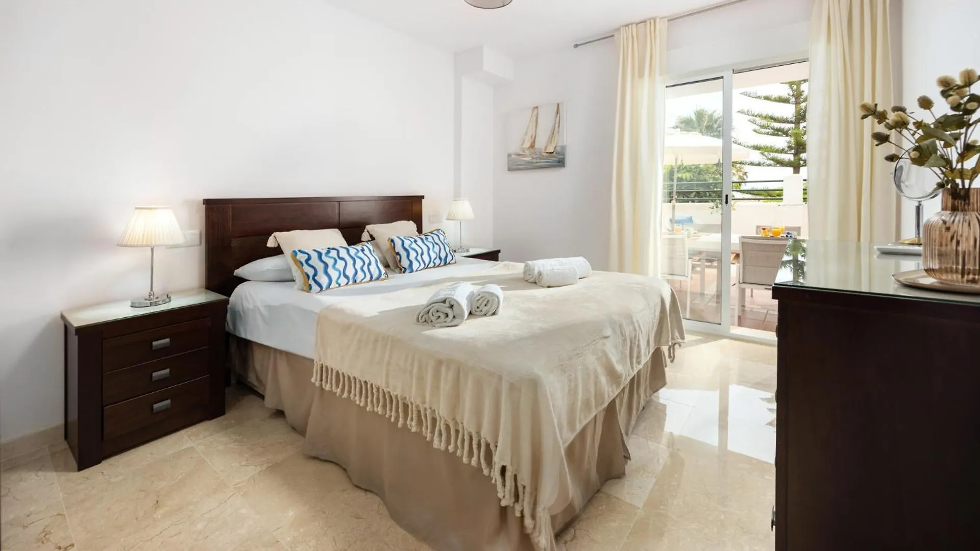 Family & Beach Apartments Mijas Costa & Fuengirola By Alfresco Stays El Faro