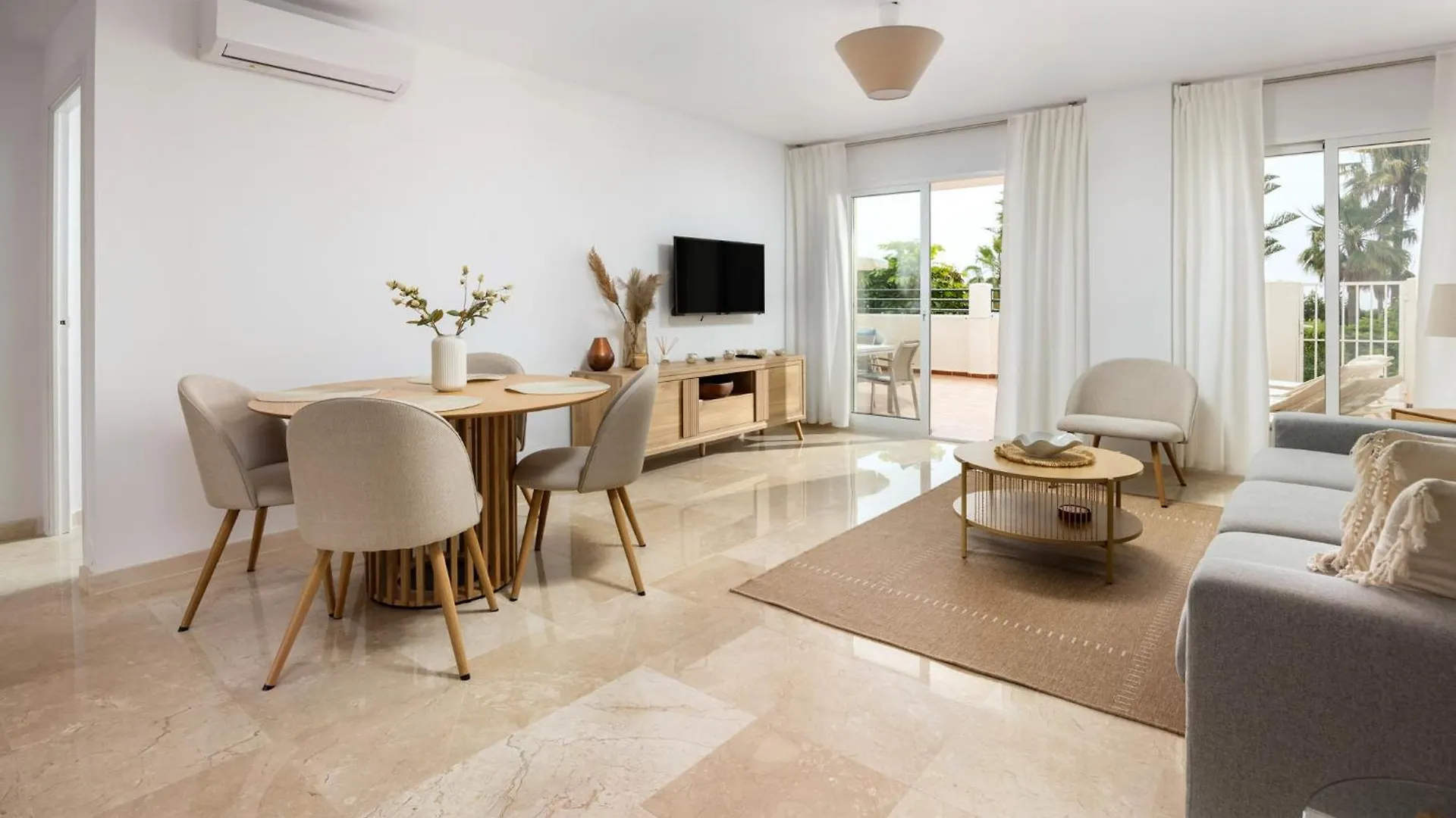 Family & Beach Apartments Mijas Costa & Fuengirola By Alfresco Stays El Faro 0*,  Spain