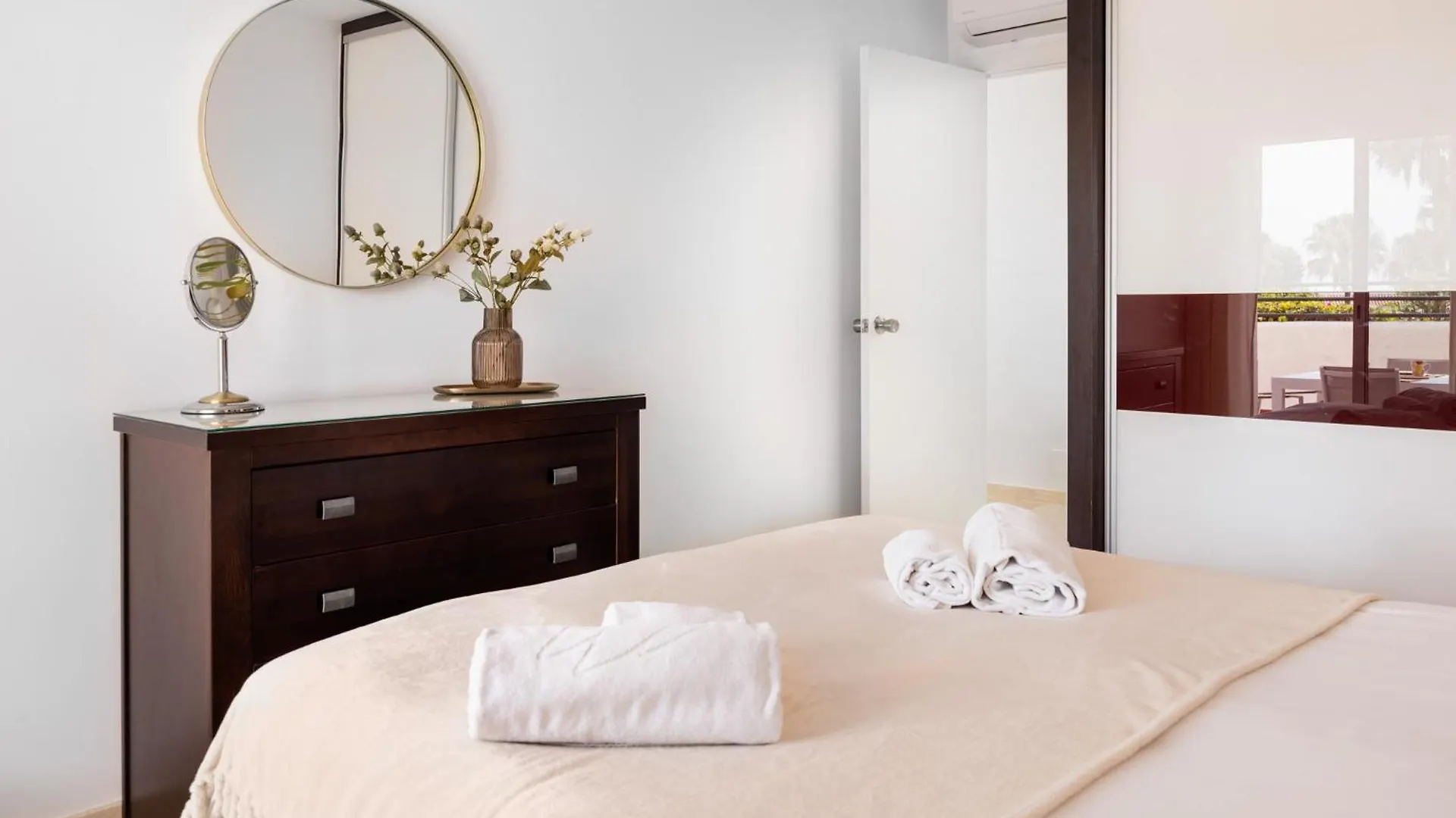 Family & Beach Apartments Mijas Costa & Fuengirola By Alfresco Stays El Faro