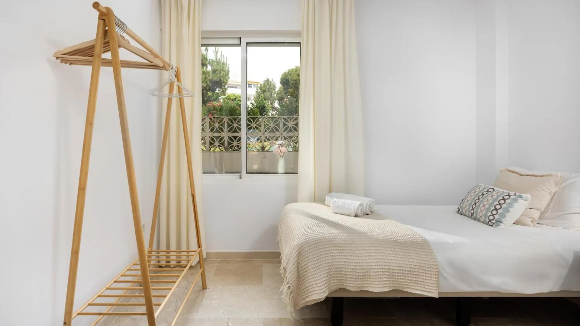 Family & Beach Apartments Mijas Costa & Fuengirola By Alfresco Stays El Faro Spain